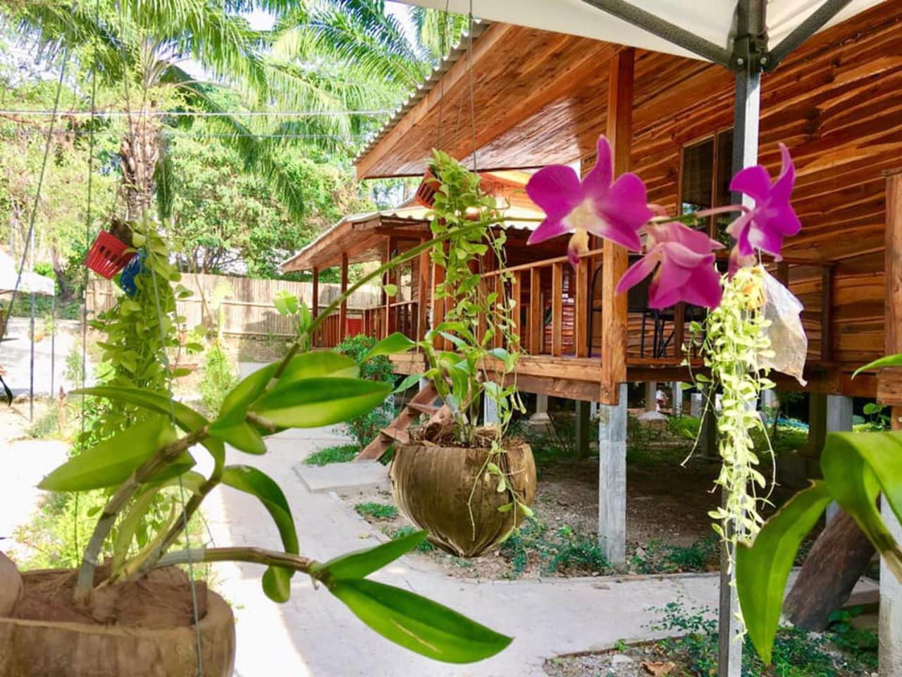 Готель Lanta A Toi House Ко-Ланта Екстер'єр фото